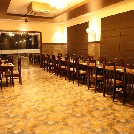 אודייפור Hotel Amantran Inn מראה חיצוני תמונה