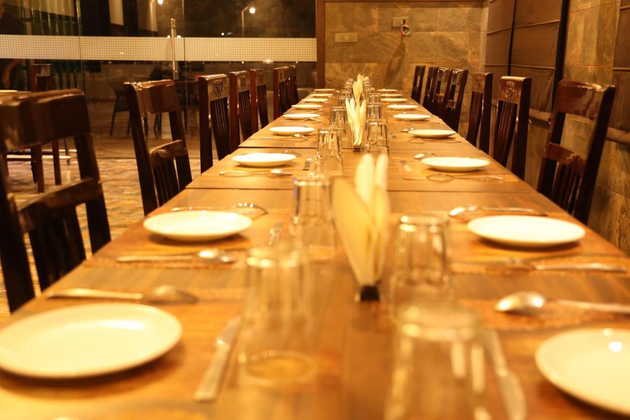 אודייפור Hotel Amantran Inn מראה חיצוני תמונה
