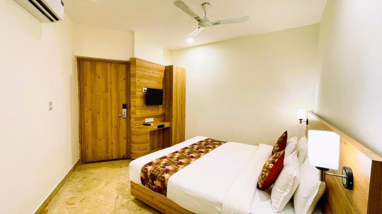 אודייפור Hotel Amantran Inn מראה חיצוני תמונה