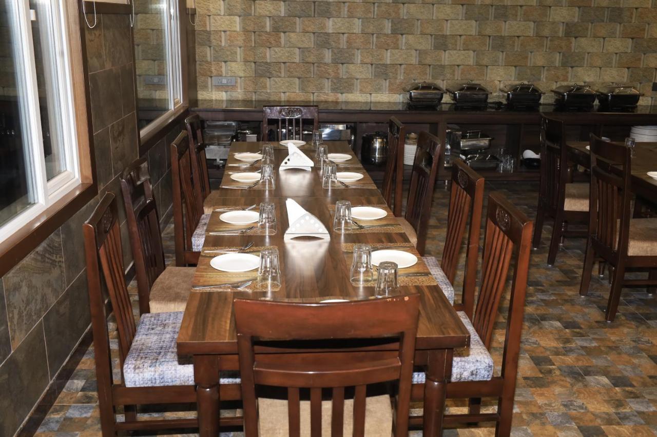 אודייפור Hotel Amantran Inn מראה חיצוני תמונה